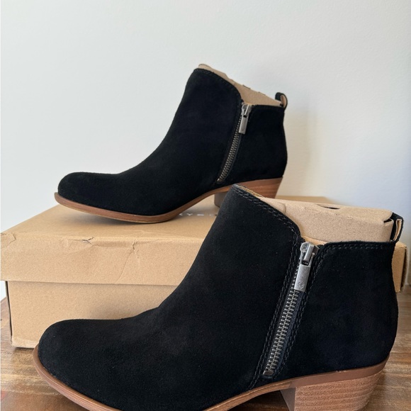 🆕 Lucky Brand Women’s Basel Ankle Bootie Black/Natural Oiled Suede- size… - Picture 2 of 9